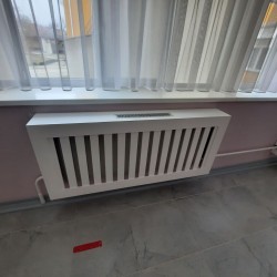 Ecran decorativ pentru radiator , model vertical alb V-7