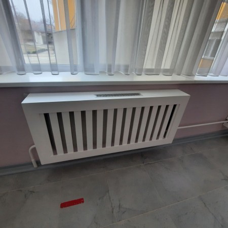 Ecran decorativ pentru radiator , model vertical alb V-7