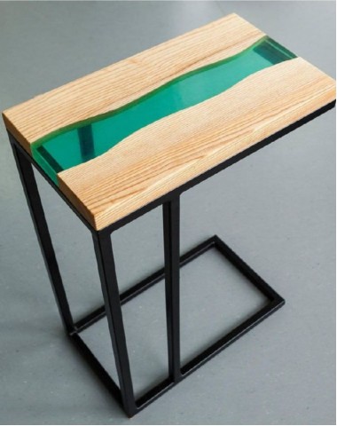Придиванный столик из эпоксидной смолы V-9