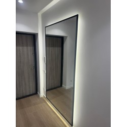 Oglinda decor pe perete V-1