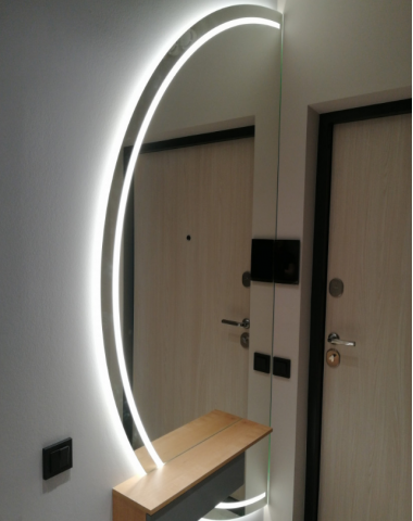 Декоративное зеркало на стену прихожей V-20