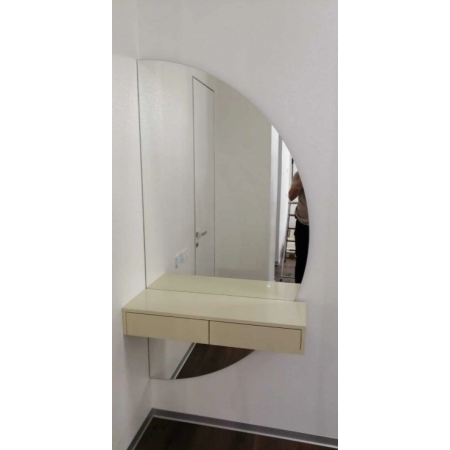 Oglinda decor pe perete  hol V-21